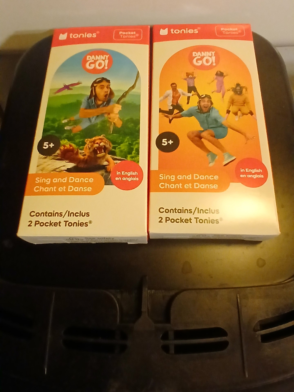 Danny Go! Sing and Dance Pocket - Orange/Green -two 2 Packs Tonies